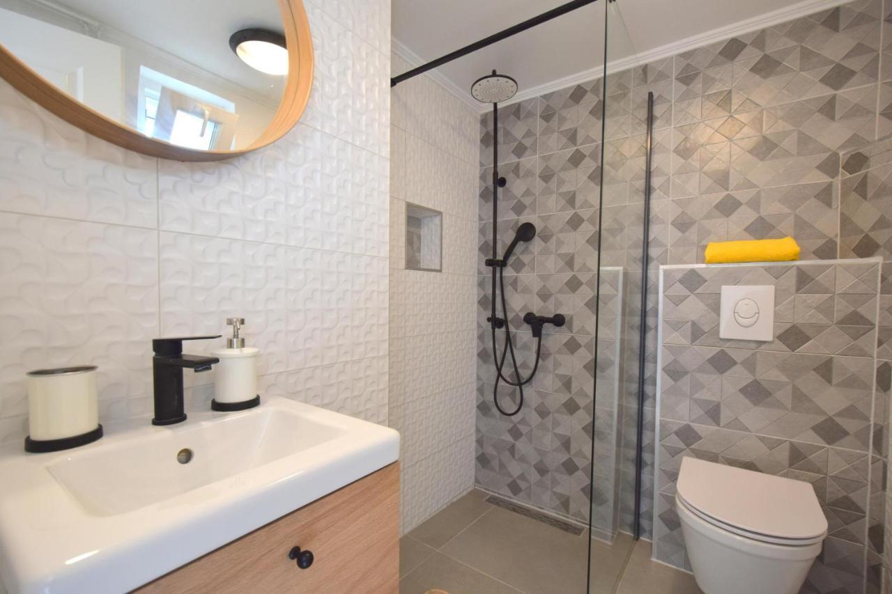 Apartments Julia Čižići Extérieur photo