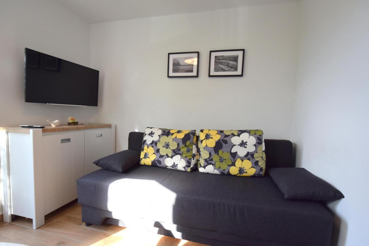 Apartments Julia Čižići Extérieur photo