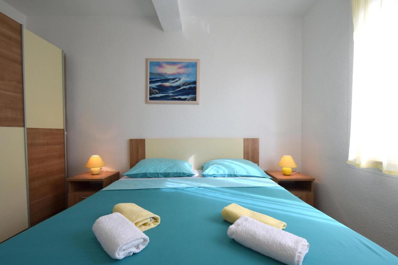 Apartments Julia Čižići Extérieur photo