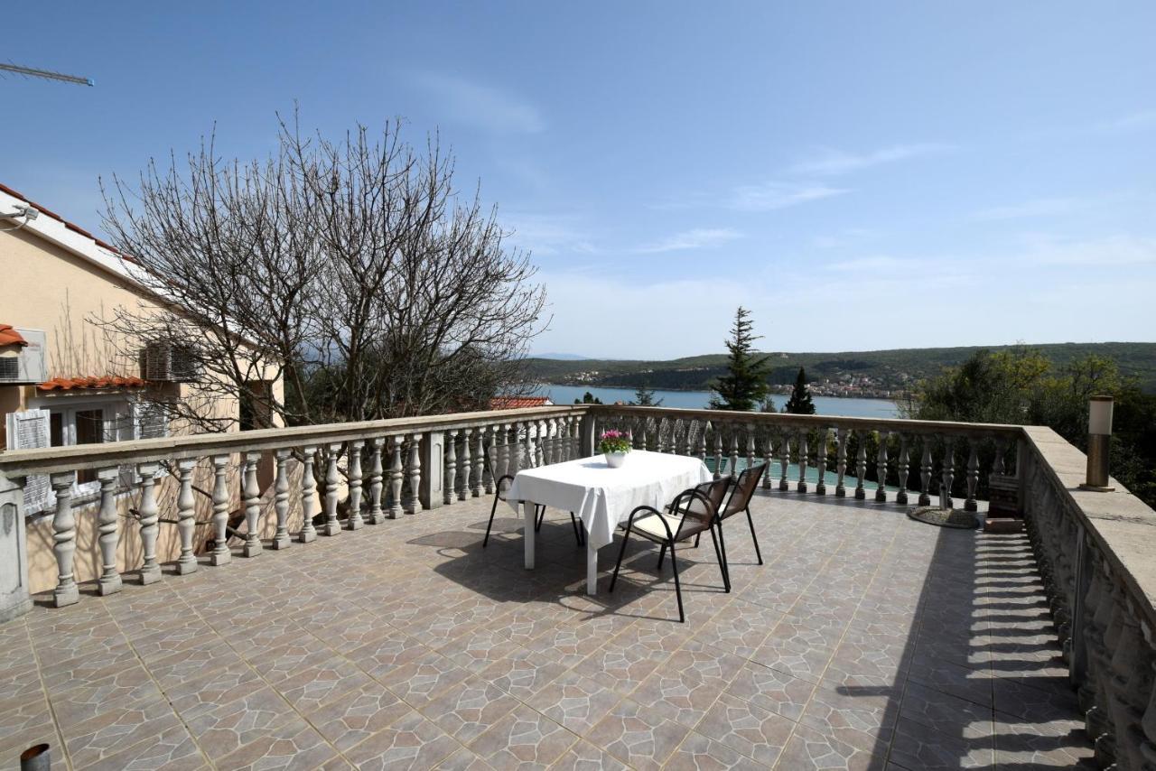 Apartments Julia Čižići Extérieur photo